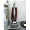 Image 1 : EUREKA VACUUM CLEANER