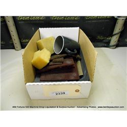 BIN: ASSORTED SANDPAPER & SCRUBBERS