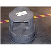 Image 1 : MOBILE FOOT STOOL