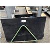 Image 1 : METAL RACK W/ MISCELLANEOUS PLASTIC STOCK