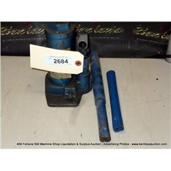 HYDRAULIC JACK