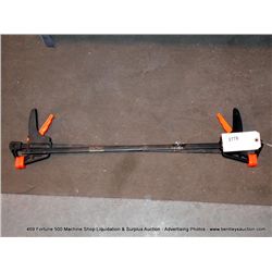 BLACK & DECKER 28" BAR CLAMP 2X MONEY