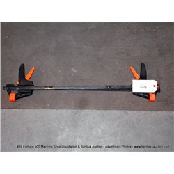 BLACK & DECKER 28" BAR CLAMP 2X MONEY