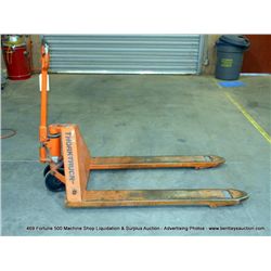 INTERTHOR 5500 LB CAP PALLET JACK