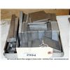 Image 1 : BOX: METAL STOCK