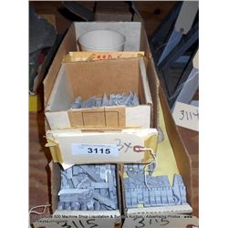 LOT: ALUMINUM CLIPS