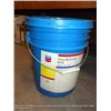 Image 3 : 5 GALLON BUCKET: CHEVRON HYDRAULIC OIL ISO 46