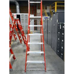 LOUISVILLE FP1006 6' FIBERGLASS STEP LADDER