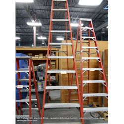 LOUISVILLE 12' FIBERGLASS STEP LADDER