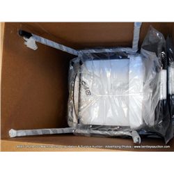 BOX: STACKABLE CHAIRS