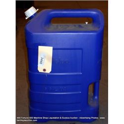 IGLOO 6 GALLON CAN