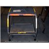 Image 1 : MOBILE FOOT STOOL