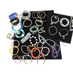 LOT 41 ASSORTED BRACELETS