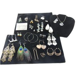 LOT 25 ASSORTED PIERCED EARRINGS