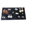 Image 1 : LOT 11 VINTAGE CLIP ON EARRINGS