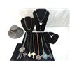 Image 1 : LOT 10 ASSORTED NECKLACES