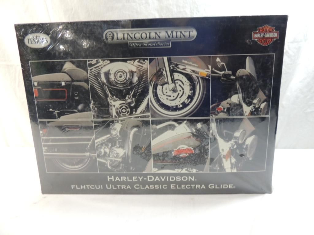 HARLEY DAVIDSON ELECTRA GLIDE 1/6 SCALE MODEL KIT