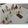 Image 3 : VINTAGE PLASTIC COWBOY & INDIAN TOY LOT