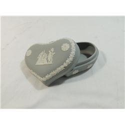 WEDGWOOD POTTERY HEART BOX