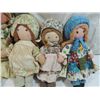 Image 2 : LOT 5 VINTAGE RAG DOLLS