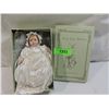 Image 1 : SHOE BOX BABIES CHRISTINE DOLL