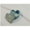 Image 2 : LOT 2 VINTAGE DECORATIVE BOXES TRINKET BOX