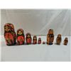 Image 1 : LOT 2 VINTAGE RUSSIAN NESTING DOLLS