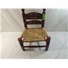Image 3 : VINTAGE SMALL WOODEN CHAIR