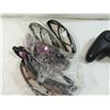 Image 3 : LOT 7 (6) SUNGLASSES & PLAYSTATION CONTROLLER