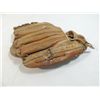 Image 1 : MACGREGOR WILLIE MAYS AUTO MODEL BASEBALL GLOVE