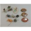 Image 1 : LOT 12 ASSORTED ORNAMENTS