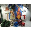 Image 1 : BOX LOT OUTDOOR CHRISTMAS DECORATIONS