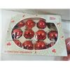 Image 3 : LOT 17 VINTAGE RED & PINK ORNAMENTS