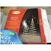 Image 2 : LOT 2 6 FOOT & 5 FOOT SPIRAL LIGHT UP TREE