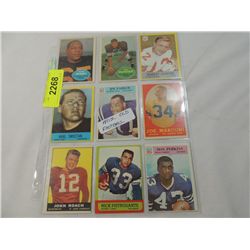 LOT 9 MISC OLD FOOTBALL CARDS