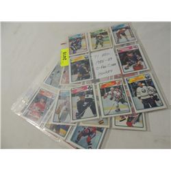 LOT 71 MISC 1988-89 O PEE CHEE HOCKEY CARDS