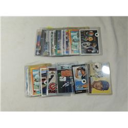 LOT 20 ASSORTED BASEBALL CARDS