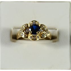 10k YELLOW GOLD FASHION RING SAPPHIRE / CLEAR STONE CLUSTER SIZE 6 1/2 (2.2 dwt)