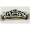 Image 1 : 10k WHITE GOLD CZ RING KNOTTED DESIGN ON BAND (2.8 dwt)