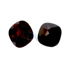 9 ct & up Garnet Cushion Cut (9.50) 2Pcs