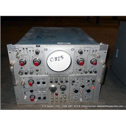 TEKTRANIX R 556 DUAL BEAM OSCILLOSCOPE