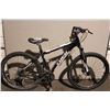 Image 1 : BLACK TREK 4300 24  SPD FRONT SUS/FULL DISC MOUNTAIN BIKE