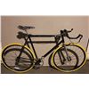 Image 1 : BLACK SURLY 24 SPD ROAD BIKE