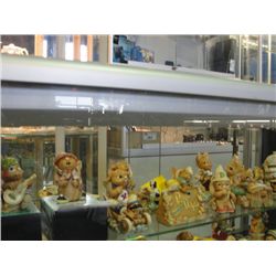 SHELF LOT OF 15 HAND PAINTED STONE CRAFT PEN DELFIN COLLECTABLE FIGURINES