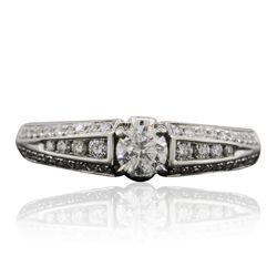 18KT White Gold 0.71ctw Diamond Ring