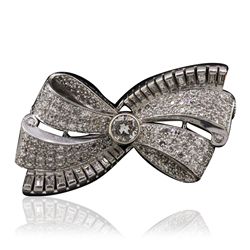 Platinum 4.98ctw Diamond Brooch