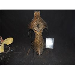 CHRONICLES OF NARNIA SCREEN USED GOLD HORSE HEAD ARMOR
