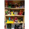 Image 1 : VINTAGE ALIEN SUPER HERO TOY & VIDEO GAME COLLECTION