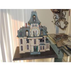 ADAMS FAMILY THE SCREEN MATCHED HERO CLOCK FROM OPENING CREDITS