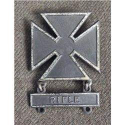 WWII US MARKSMAN BADGE W/RIFLE BAR-BOTH STERLING